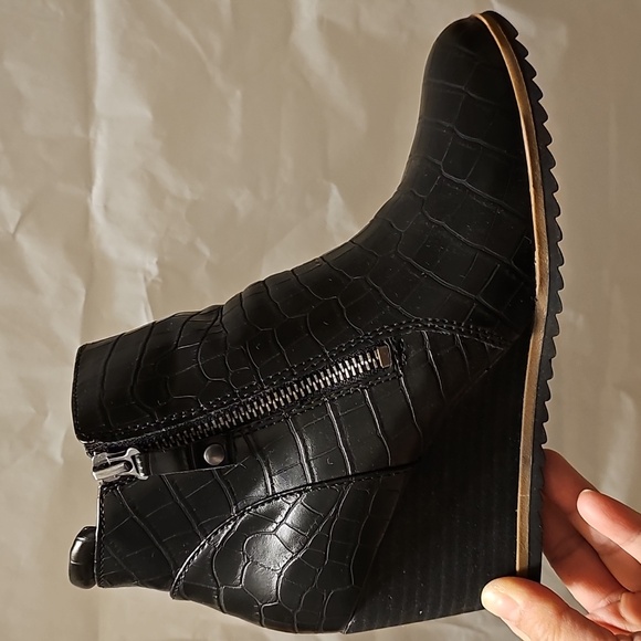 Naturalizer | Boots - Picture 2 of 6